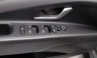 Hyundai Avante 2023, 79565 км, за 8515.89 USD - фото 18