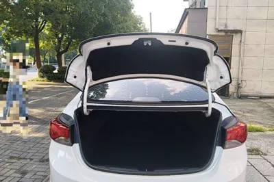 Hyundai Elantra (5th Generation 2016, 129000 км, за 6370 USD - фото 22