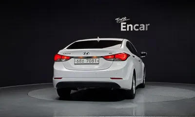 Hyundai Avante 2014, 110315 км, за 3835.4 USD