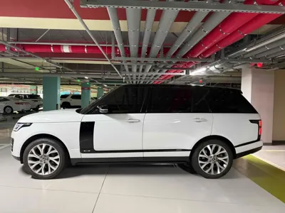 Land Rover Range Rover 2021, 67000 км, за 62512.18 USD