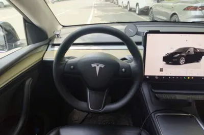 Tesla Model Y 2022, 152400 км, за 27379 USD - фото 9