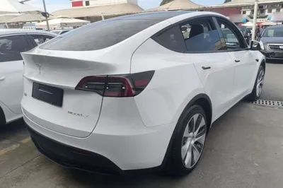 Tesla Model Y 2022, 60200 км, за 26130 USD - фото 6