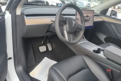 Tesla Model Y 2022, 60200 км, за 26130 USD - фото 17