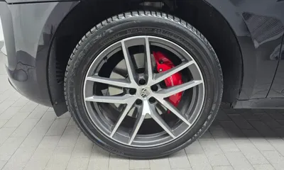 Porsche Macan 2023, 42304 км, за 53311.21 USD