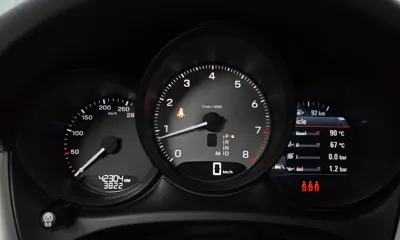 Porsche Macan 2023, 42304 км, за 53311.21 USD - фото 8