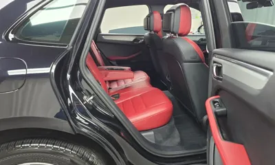 Porsche Macan 2023, 42304 км, за 53311.21 USD - фото 12