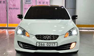 Hyundai Genesis 2009, 171939 км, за 2474.44 USD