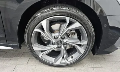 Audi A3 2023, 30049 км, за 18169.8 USD