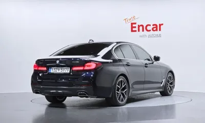 BMW 5-Series 2022, 49718 км, за 35114.03 USD