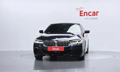 BMW 5-Series 2022, 49718 км, за 35114.03 USD