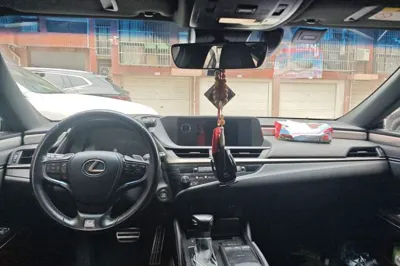 Lexus ES 2018, 127200 км, за 23776 USD - фото 18