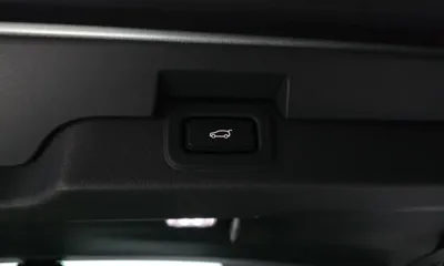 Land Rover Discovery 2022, 40450 км, за 36755.17 USD - фото 33