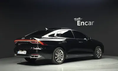 Hyundai Grandeur 2022, 61435 км, за 18970.72 USD
