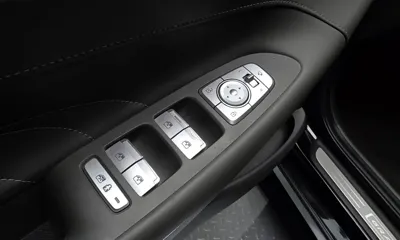 Hyundai Grandeur 2022, 61435 км, за 18970.72 USD - фото 28