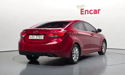 Hyundai Avante 2015, 122056 км, за 3900.06 USD