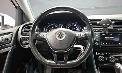 Volkswagen Golf 2015, 118777 км, за 6556.29 USD - фото 13