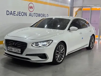 Hyundai Grandeur 2018, 101896 км, за 9576.55 USD