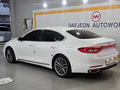 Hyundai Grandeur 2018, 101896 км, за 9576.55 USD