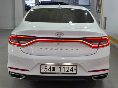 Hyundai Grandeur 2018, 101896 км, за 9576.55 USD