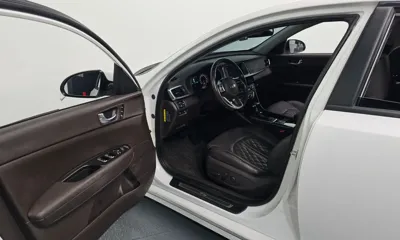 Kia K5 2019, 110050 км, за 8923.86 USD - фото 10