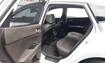Kia K5 2019, 110050 км, за 8923.86 USD - фото 12