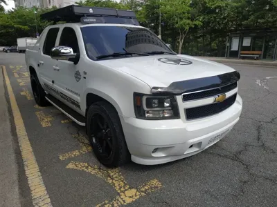 Chevrolet Avalanche 2007, 80400 км, за 13071.46 USD