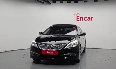 Hyundai Grandeur 2015, 158858 км, за 4105.96 USD