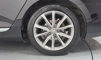 Hyundai Grandeur 2015, 158858 км, за 4105.96 USD