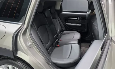 MINI Clubman 2019, 77737 км, за 9452.54 USD - фото 11