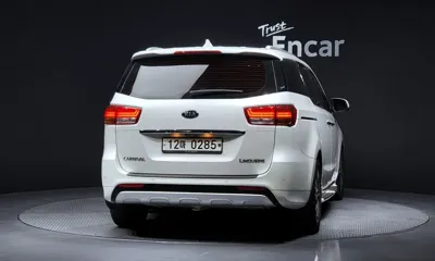 Kia Canival 2016, 102616 км, за 9302.64 USD