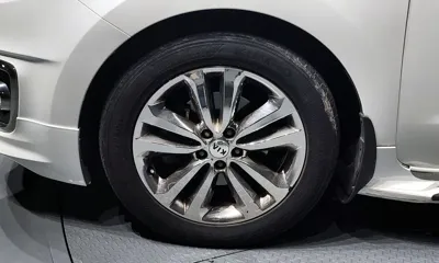 Kia Canival 2016, 102616 км, за 9302.64 USD