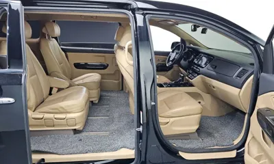 Kia Canival 2017, 136383 км, за 8259 USD - фото 12