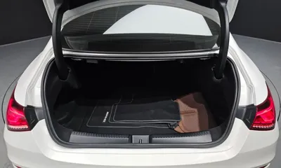 Mercedes-Benz CLA-Class 2023, 47543 км, за 36207.46 USD - фото 20