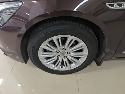 Buick LaCrosse 2017, 144600 км, за 7053.33 USD - фото 23