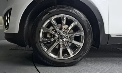Kia Sorento 2017, 125026 км, за 7811.47 USD