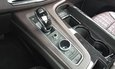 Cadillac Escalade 2021, 91750 км, за 51205.81 USD - фото 9