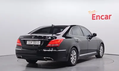 Hyundai Equus 2010, 152796 км, за 2510.74 USD