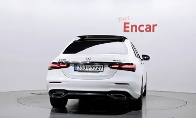 Mercedes-Benz E-Class 2022, 42850 км, за 31241.79 USD