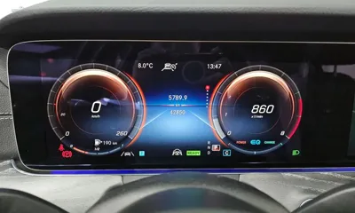 Mercedes-Benz E-Class 2022, 42850 км, за 31241.79 USD - фото 8