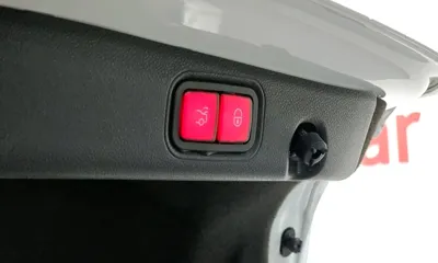 Mercedes-Benz E-Class 2022, 42850 км, за 31241.79 USD - фото 20