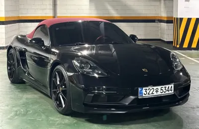 Porsche 718 2024, 8484 км, за 94259.86 USD