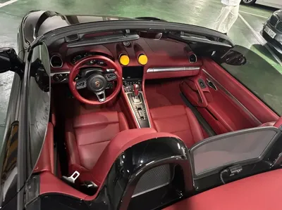 Porsche 718 2024, 8484 км, за 94259.86 USD - фото 7