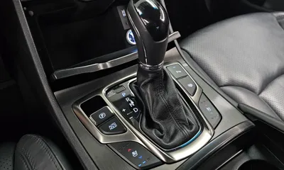 Hyundai Grandeur 2015, 87424 км, за 6446.57 USD - фото 9