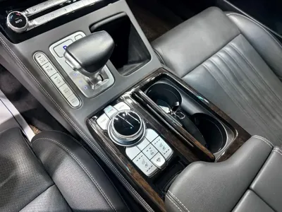 Genesis G90 2019, 79485 км, за 21824.12 USD - фото 10
