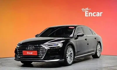 Audi A8 · 2021 год