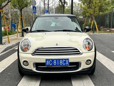 MINI MINI 2014, 100000 км, за 5267.7 USD