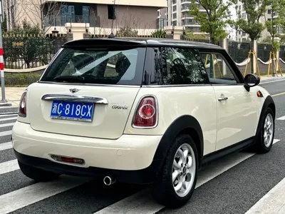 MINI MINI 2014, 100000 км, за 5267.7 USD