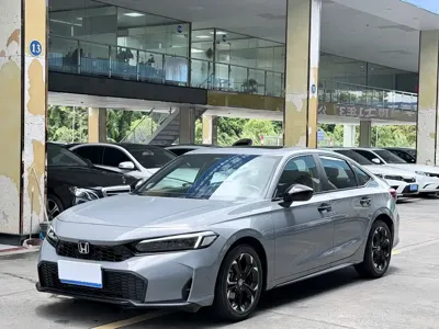 Honda Civic · 2025 год