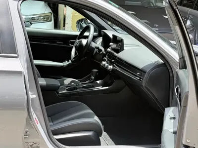 Honda Civic 2025, 7000 км, за 12052.62 USD - фото 8