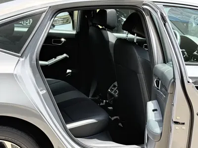 Honda Civic 2025, 7000 км, за 12052.62 USD - фото 9